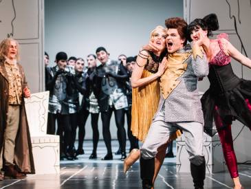 Geniestreich im Landestheater: Cenerentola Clip 0e1fe1c0