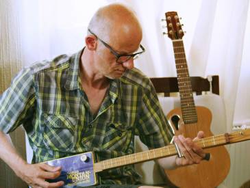 Musik aus Müll: Hebing Clip Fa22a279