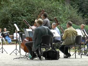 Landestheater im Vorbeigehen: Ltc Spaziergang Clip 7247089f