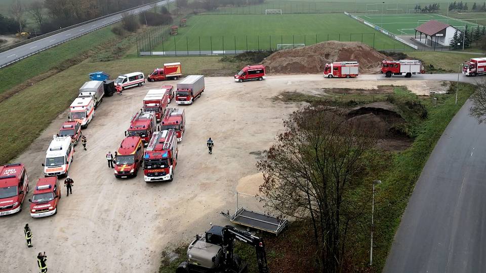 Blaulicht-Kolonne unterwegs: Blaulicht Clip A07ac360