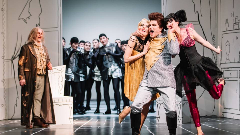 Geniestreich im Landestheater: Cenerentola Clip 0e1fe1c0