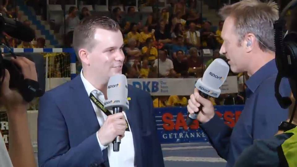 Feiertag in der Arena: Hsc Heimpremiere 730cc720