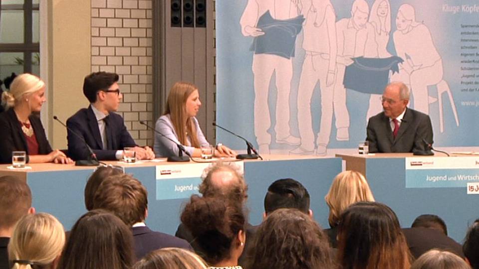 Im Dialog mit dem Minister: Kira Faz 34d7f50a