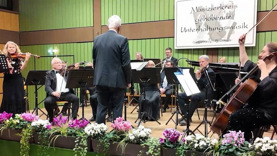 Von Lincke bis Offenbach: Neujahrskonzert Clip 41715aee