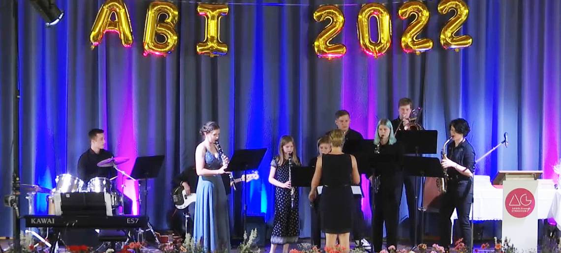 Gut gerüstet in die Zukunft: Abitur Clip 22d5cc48