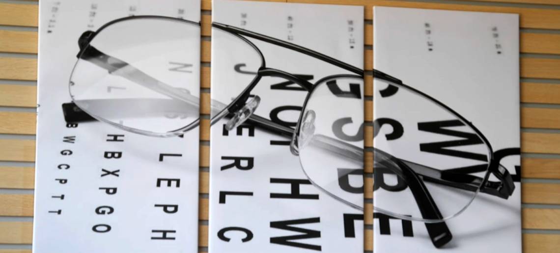 Aus Bank wird Praxis: Augenarzt Clip 931d50f2