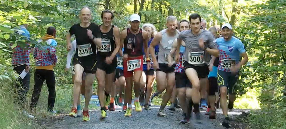 Sportlich auf der Höhe: Berglauf Clip 870206a2