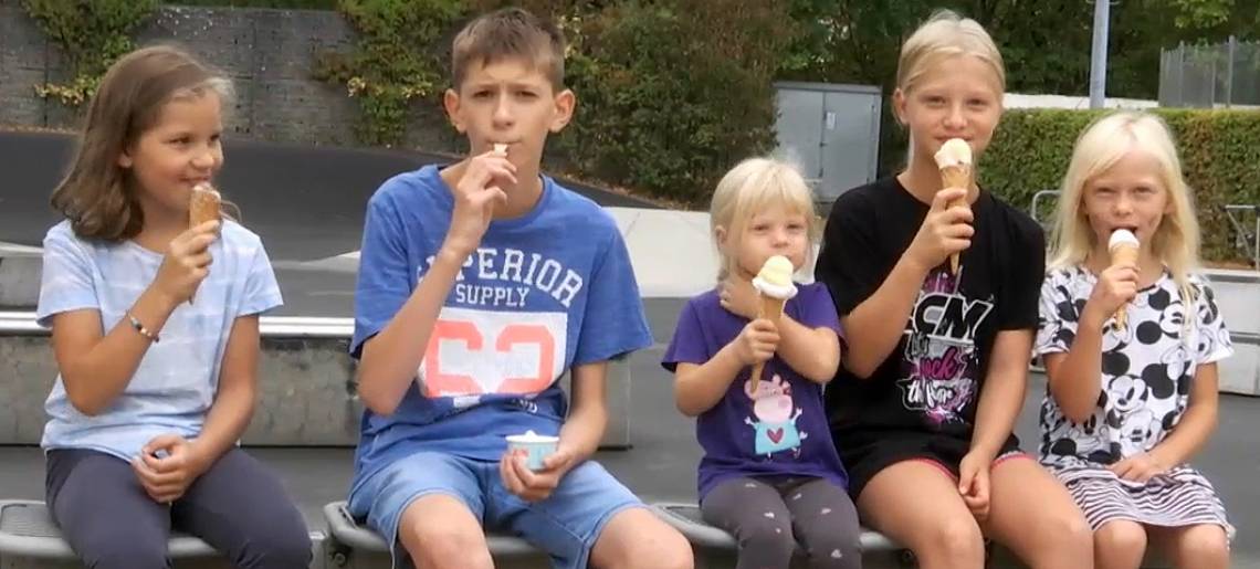 Landrat sorgt für Abkühlung: Eistour Clip A7849afa