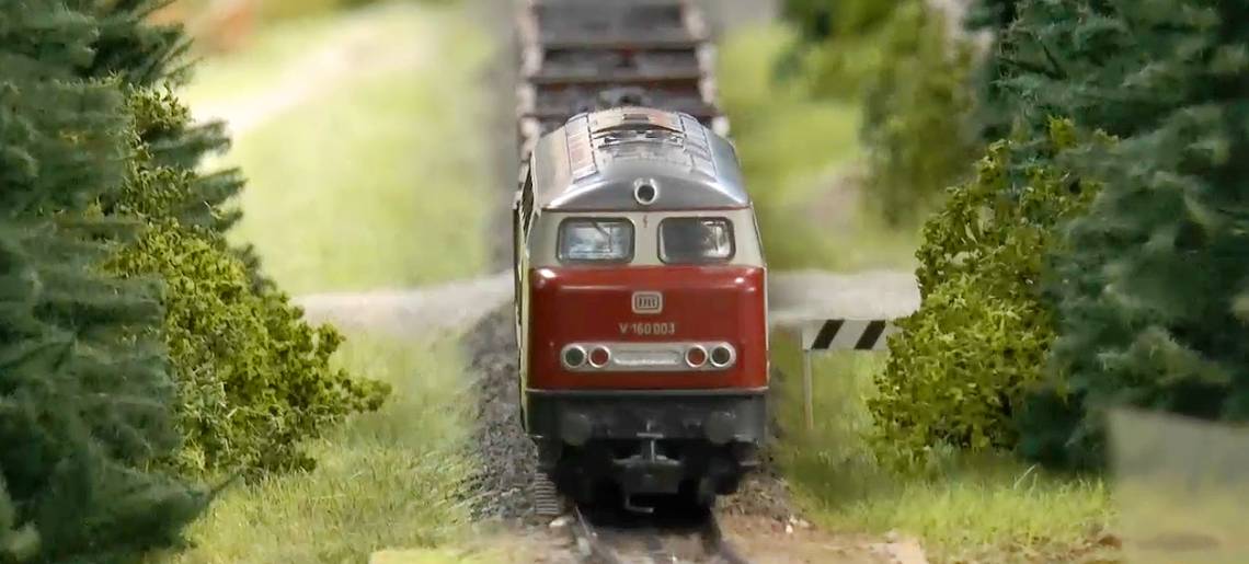 Kleine Welten ganz groß: Grab Modellbahn F5cf5ad4
